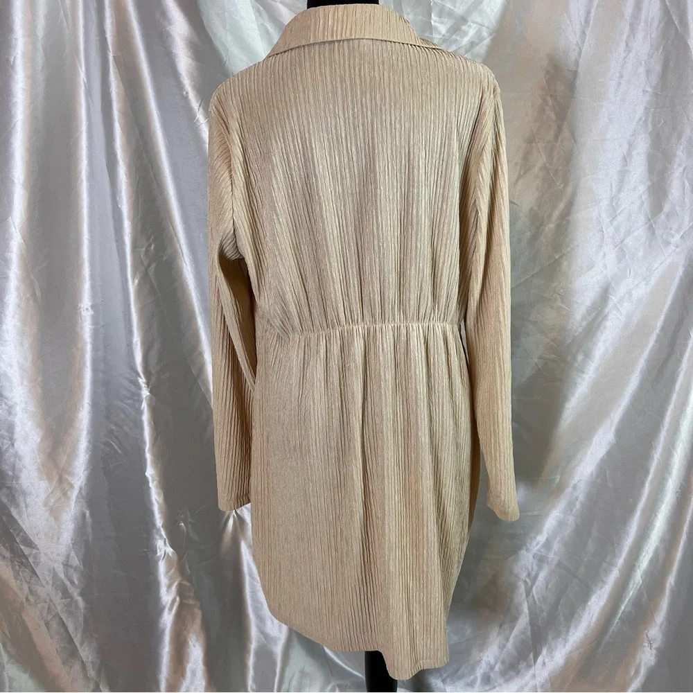 N/A elegant cream